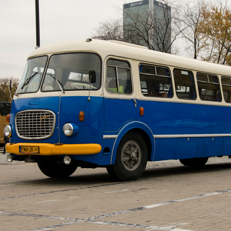 Wynajem zabytkowego autobusu z czasów PRL post thumbnail image